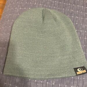 NEW knit mossy green winter hat